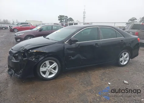2013 Toyota Camry Se z USA, uszkodzony, nr VIN 4T1BF1FK5DU268929